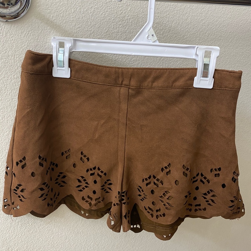 Leshop/ brown lace scalloped shorts